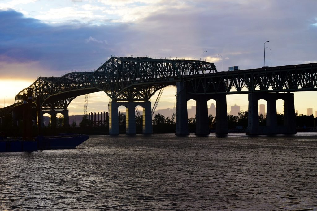 Pictures of Champlain Bridge sunset
